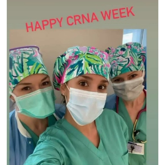 Surgical Cap with tie back in pristine condition - Picture 3 of 3